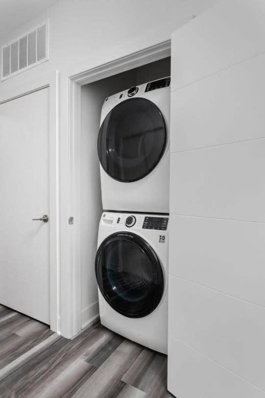 Dream Apartment Near Whole Foods Cozysuites Индианаполис Экстерьер фото