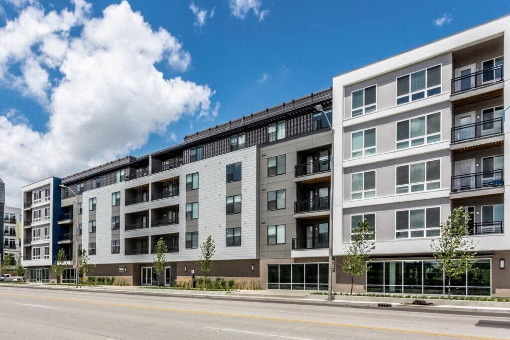 Dream Apartment Near Whole Foods Cozysuites Индианаполис Экстерьер фото